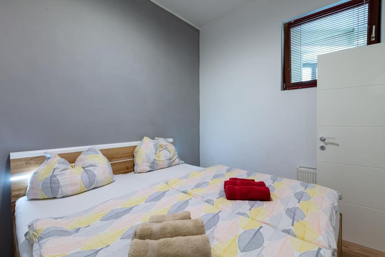 Sunny Renovated Apartment Close To Downtown Bécs Kültér fotó